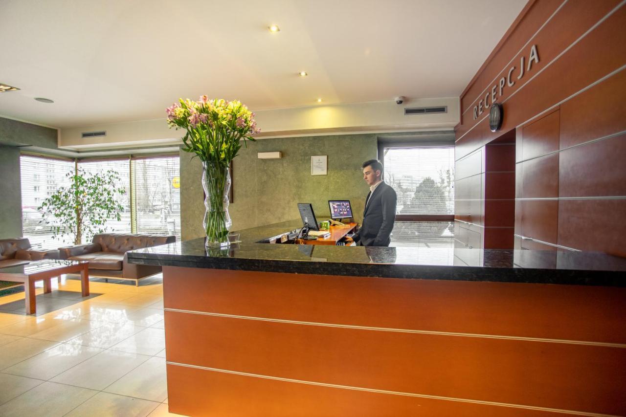 Business Hotel Vega ורוצלב מראה חיצוני תמונה