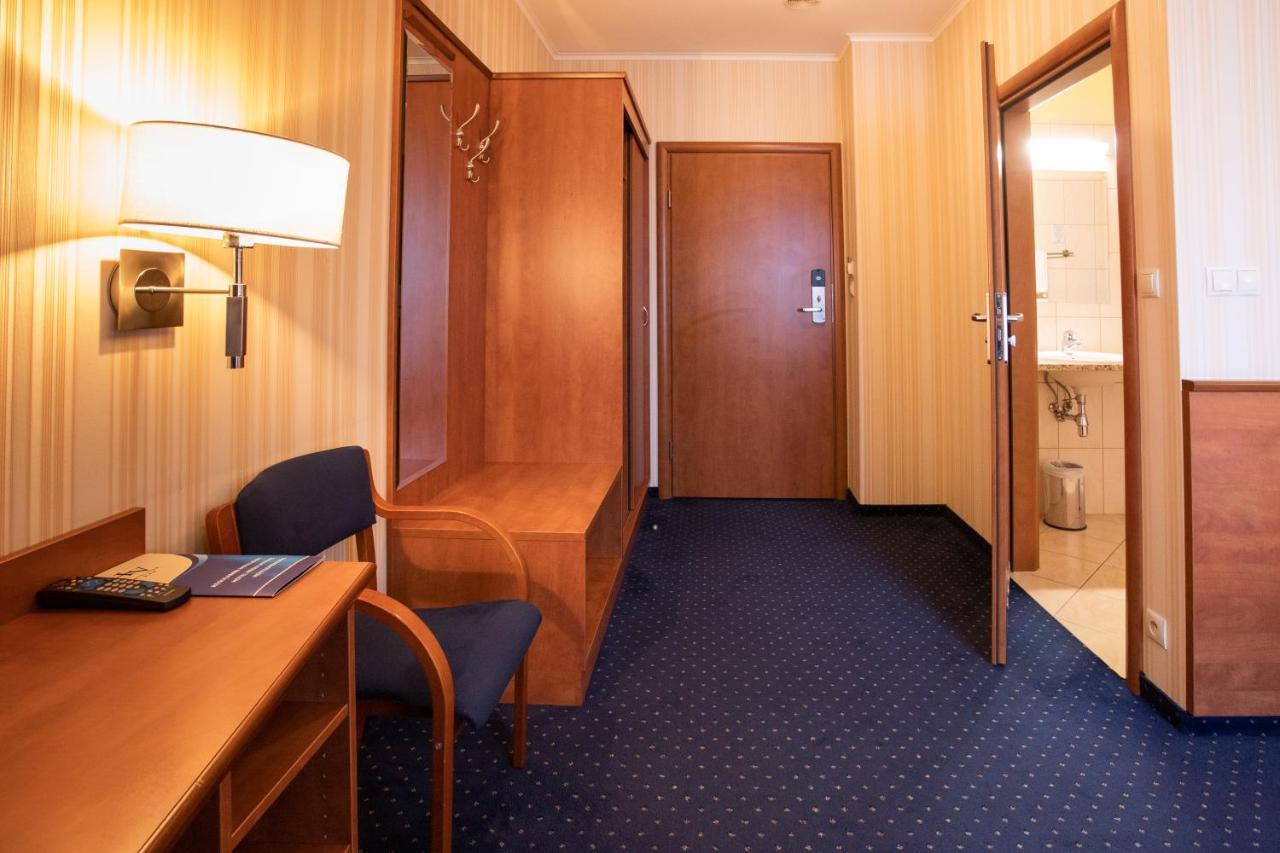 Business Hotel Vega ורוצלב מראה חיצוני תמונה