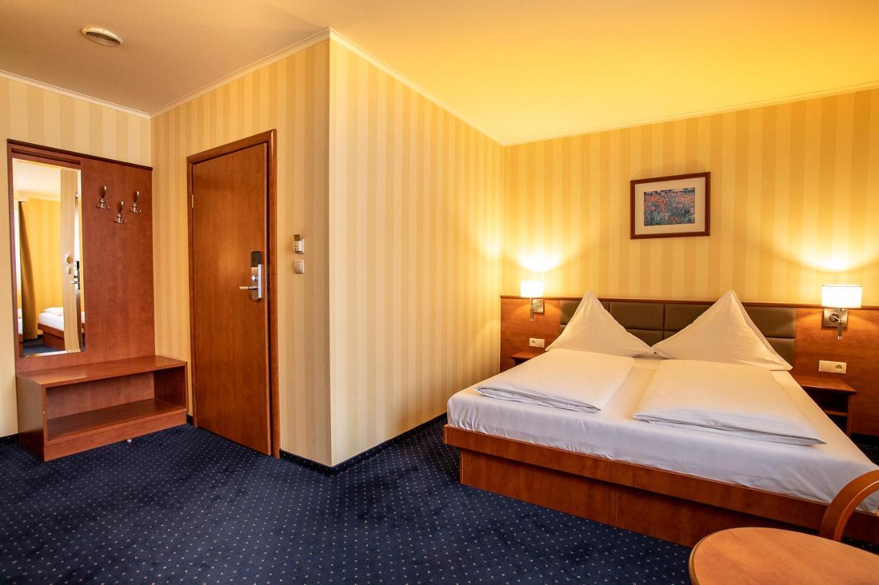Business Hotel Vega ורוצלב מראה חיצוני תמונה