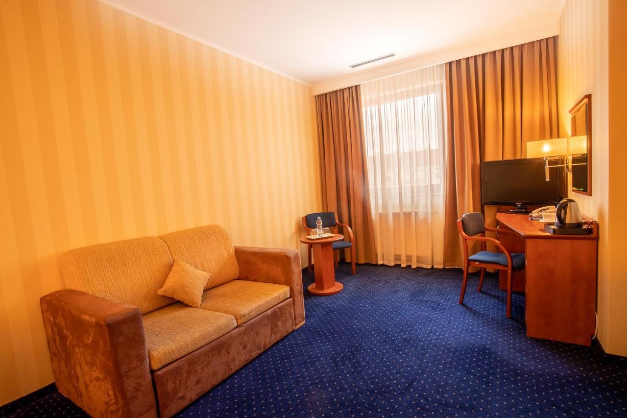 Business Hotel Vega ורוצלב מראה חיצוני תמונה