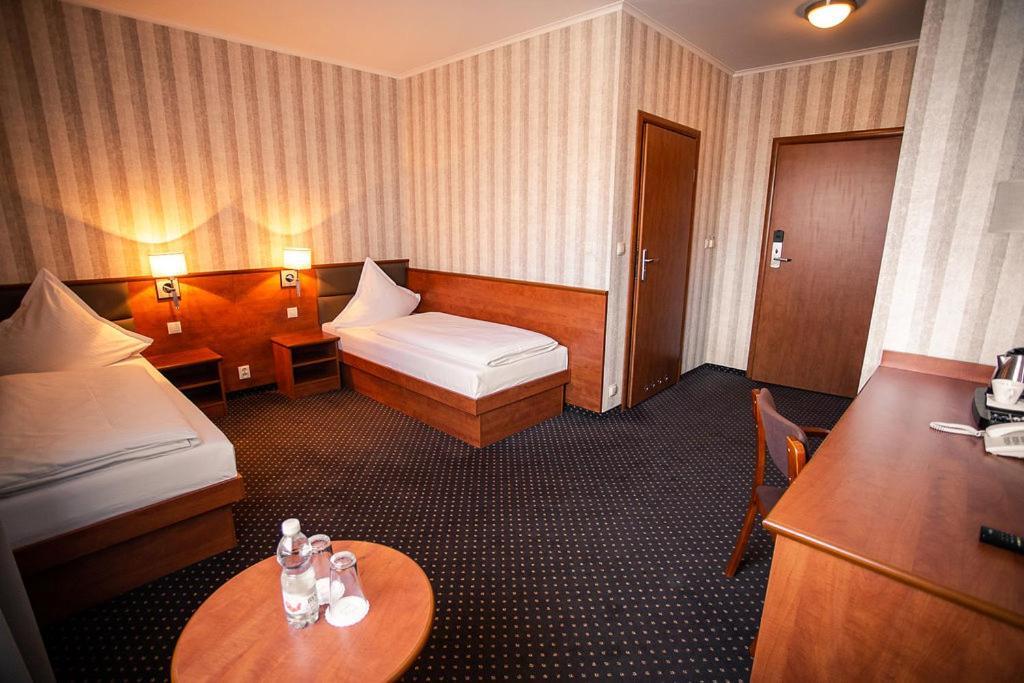 Business Hotel Vega ורוצלב מראה חיצוני תמונה